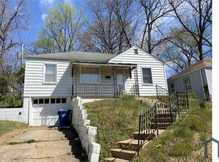 133 Chambers Rd, Saint Louis, MO