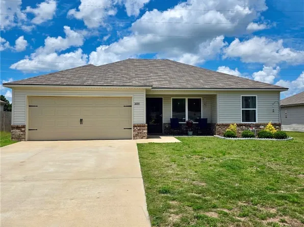 14085 King Arthur Ct, Tuscaloosa, AL 35405