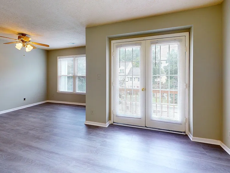 6008 Chestnut Hollow Ct — Photo 32