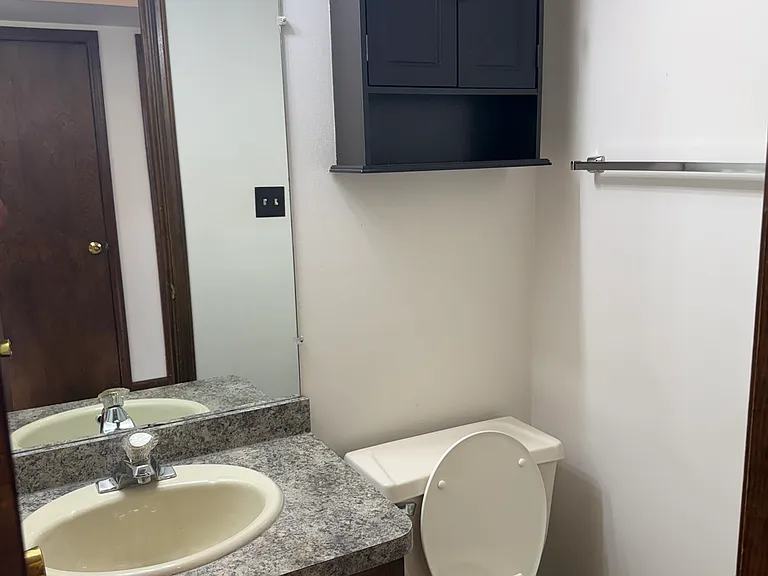 1034 Oriole Dr — Photo 5