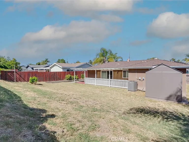 633 Elaine Ave — Photo 8