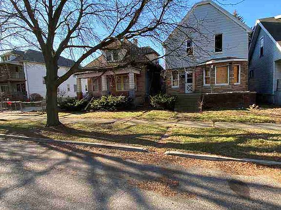 5895 Beechwood