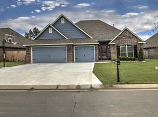 26477 Echelon Dr, Claremore, OK 74019