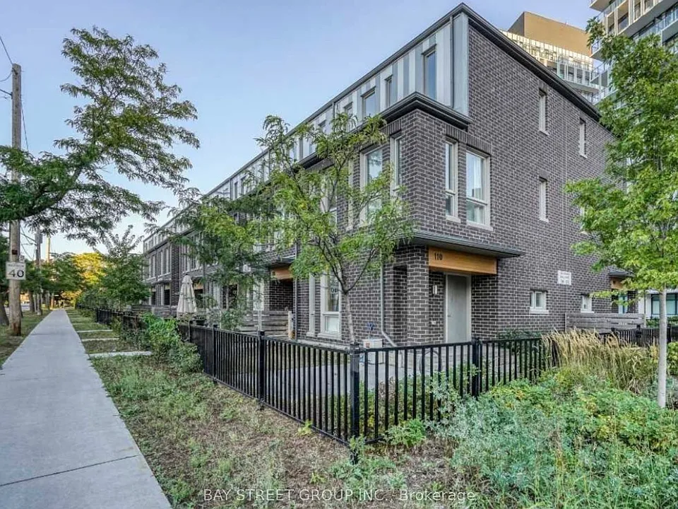 128 Fairview Mall Dr #Townhouse 110