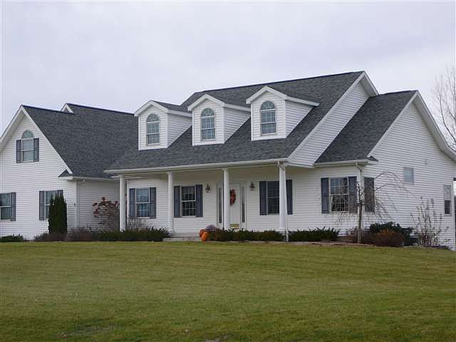 1st image of 4033 Erika Dr
