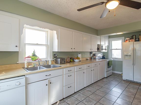 5th image of 1203 Burnett Ave