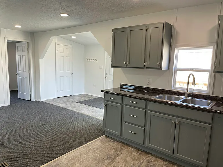 2729 Bailey Ave — Photo 11