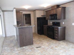 23689 Pheasant Run, New Boston, MI 48164