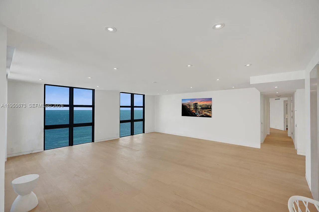 2 bed, 1782 sqft, $11,500 — Photo 2