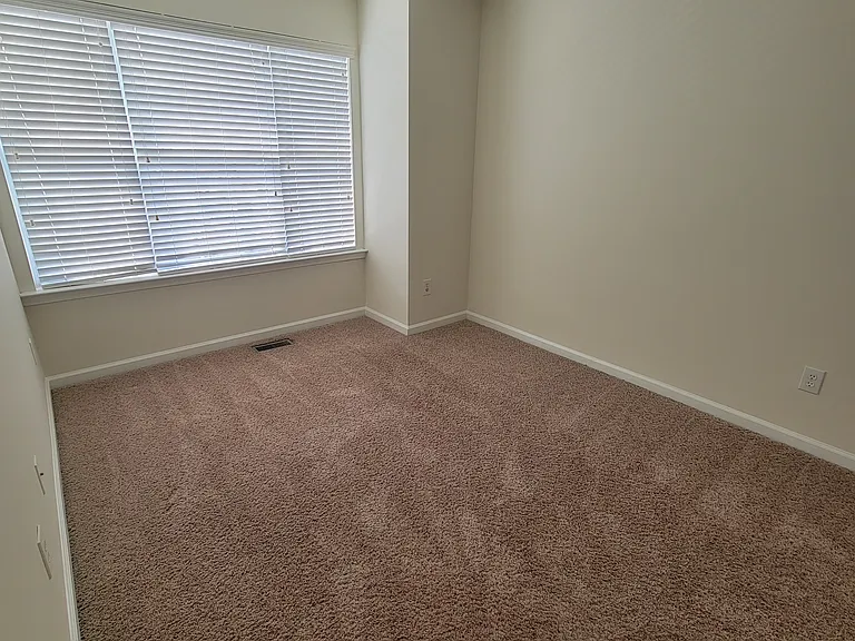 2840 Barrymore St #104 — Photo 18