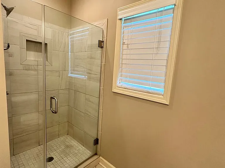436 Lucy Cir — Photo 15