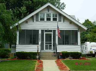 1012 7th St, De Witt, IA 52742