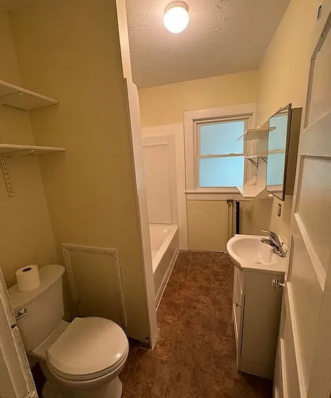 117 N Champlain St #2B — Photo 6