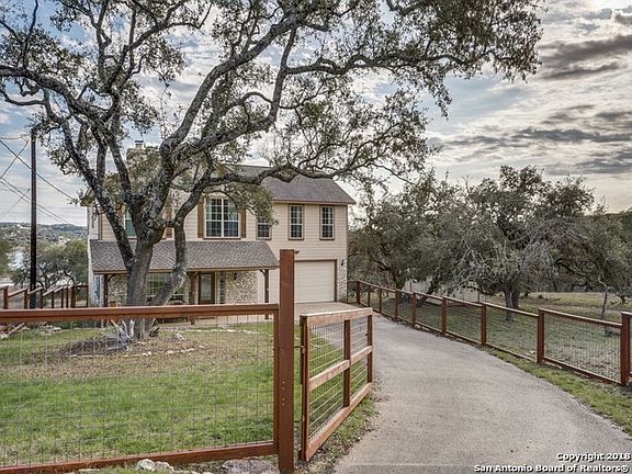 2nd image of 1582 Canyon Lake Dr