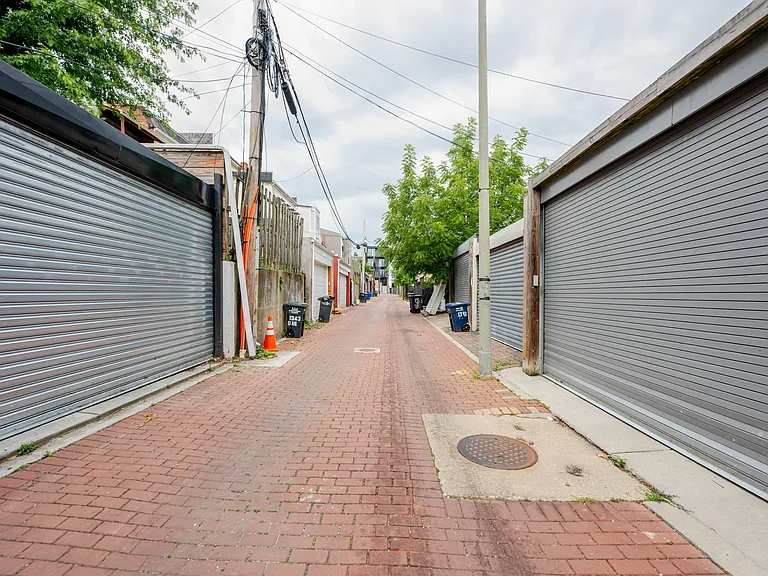 1339 Oak St NW #A — Photo 25