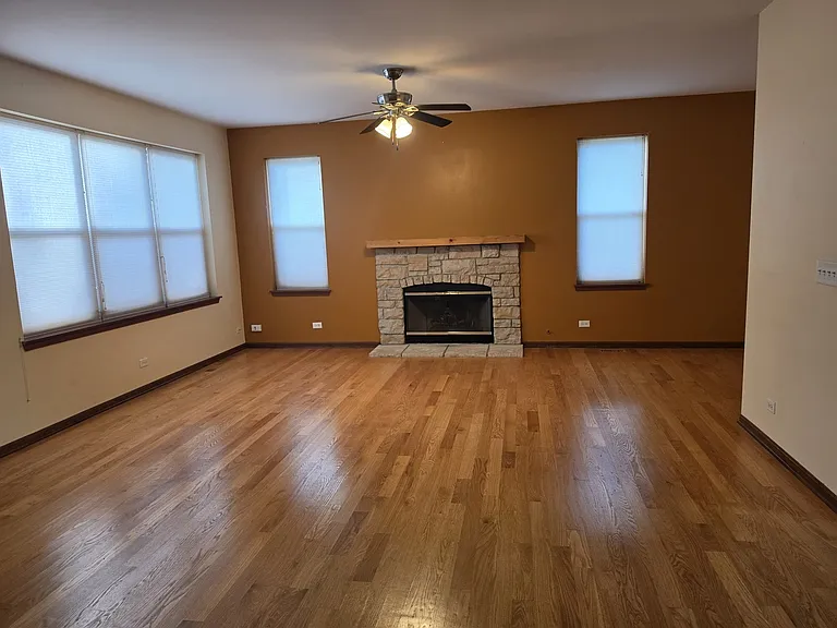 2350 Fishhook Way — Photo 4
