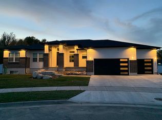 342 E 6775 S, South Weber, UT 84405
