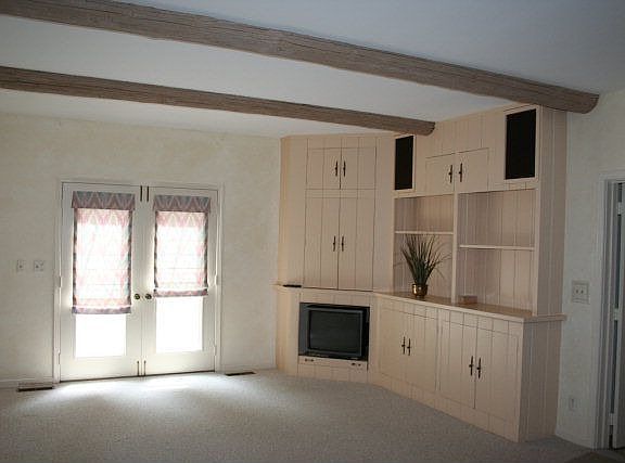 4th image of 1354 Eastern Ave