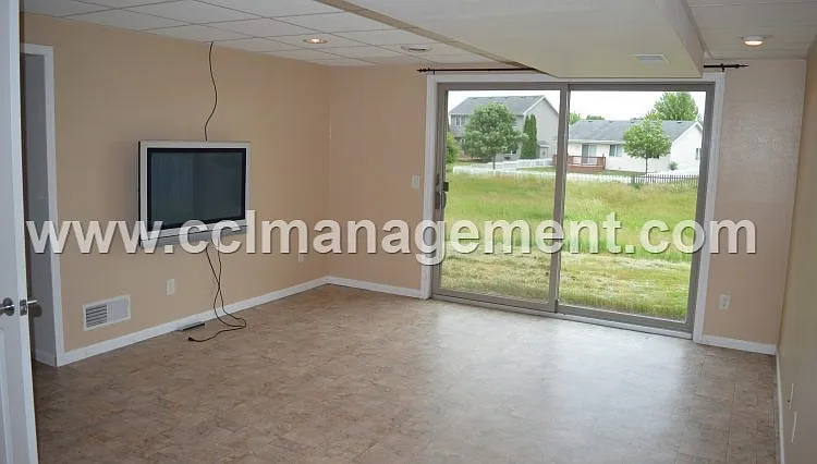 7329 Blue Maple Trl — Photo 9