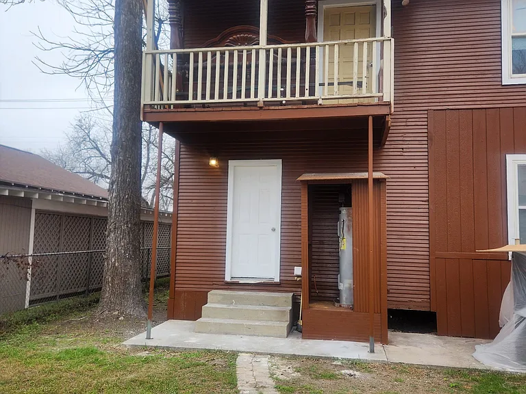 334 Barrett Pl — Photo 14