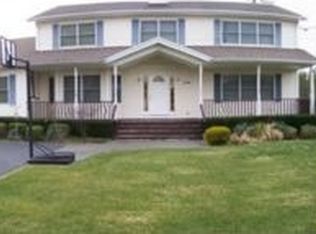 258 Pine Acre Blvd, Dix Hills, NY 11746