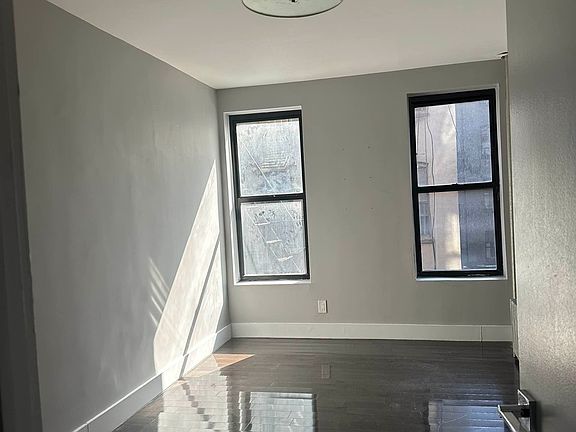 2nd image of 238 E 116th St APT 9