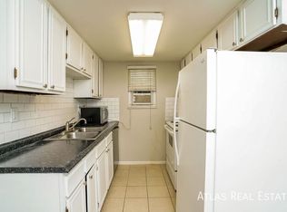 946 N 19th St #A, Colorado Springs, CO 80904