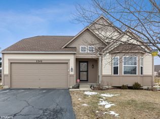 2342 Coral Cv, Elgin, IL 60123
