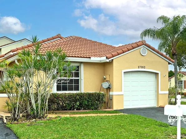 17352 NW 6th Ct, Pembroke Pines, FL 33029