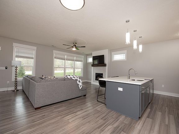 5th image of 400 Catherwood Dr #1