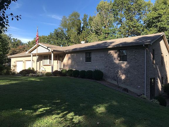 3rd image of 8360 Shady Estates Cir NE