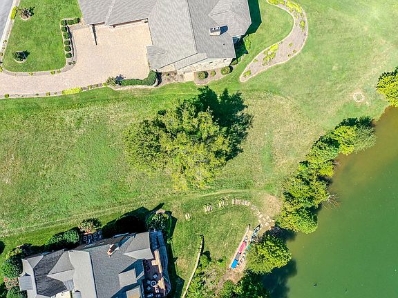 5th image of 460 Cypress Pointe Dr
