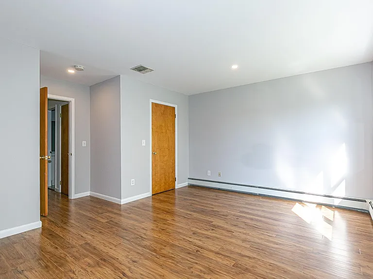 40 Herb Hill Rd #I — Photo 12