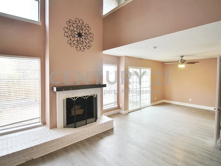 6110 Spyglass Ln — Photo 3