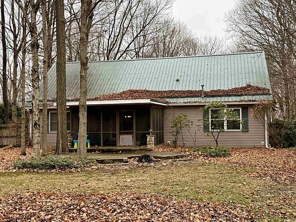 2nd image of 10190 Beechwood Dr