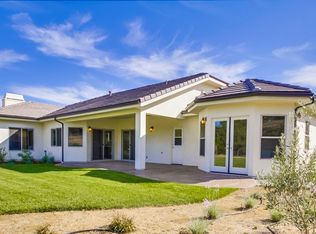 522 Oak Glade Dr, Fallbrook, CA 92028