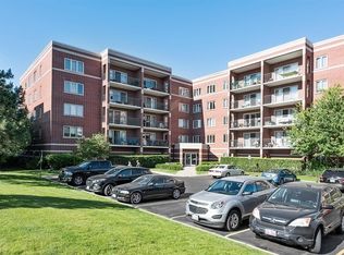 6400 W Berteau Ave #1-208, Chicago, IL 60634