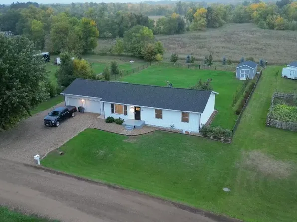 4725 30th Ave SE, Minot, ND 58701