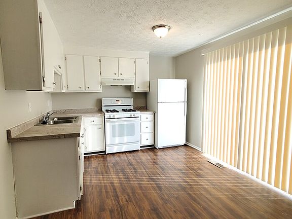 4th image of 5105 Sedalia Dr