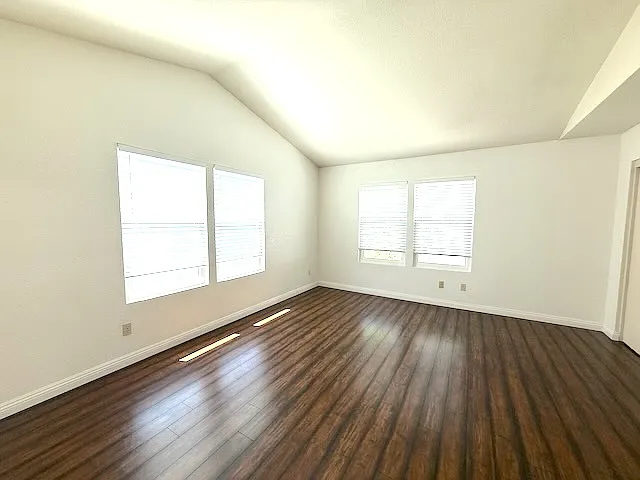 2985 Amber Dr — Photo 37
