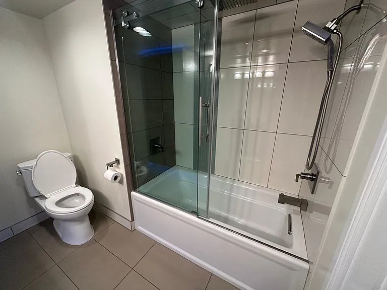 245 N Vine St #901 — Photo 24