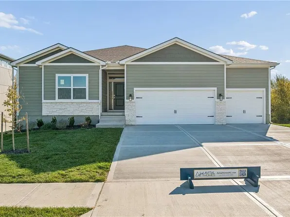 901 Reed Dr, Raymore, MO 64083
