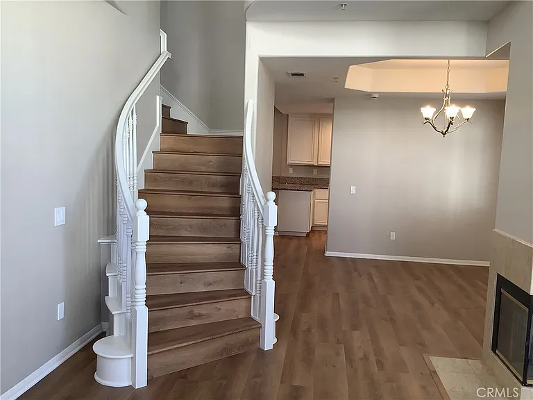 719 Fairview Ave #B — Photo 7
