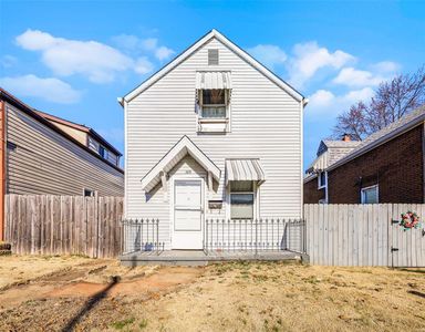 4629 Varrelmann Ave, Saint Louis, MO, 63116