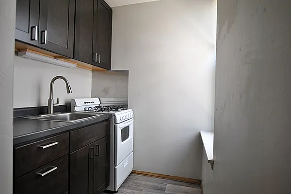 1040 E. Knapp St. — Photo 16