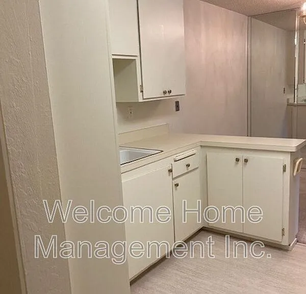 1305 Boulevard Way #310 — Photo 13