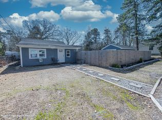 1116 Commonwealth Blvd, Toms River, NJ 08757