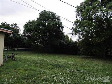 5th image of 481 NE 174th St