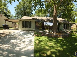 4016 SW 28th Ter, Topeka, KS 66614