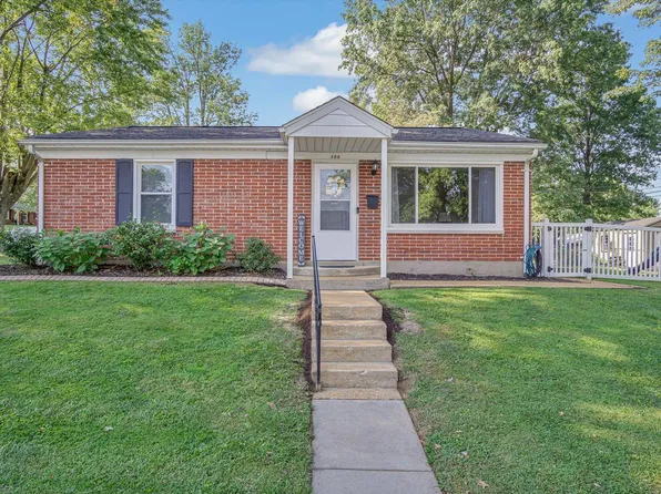 300 Chester Ave, Waterloo, IL 62298